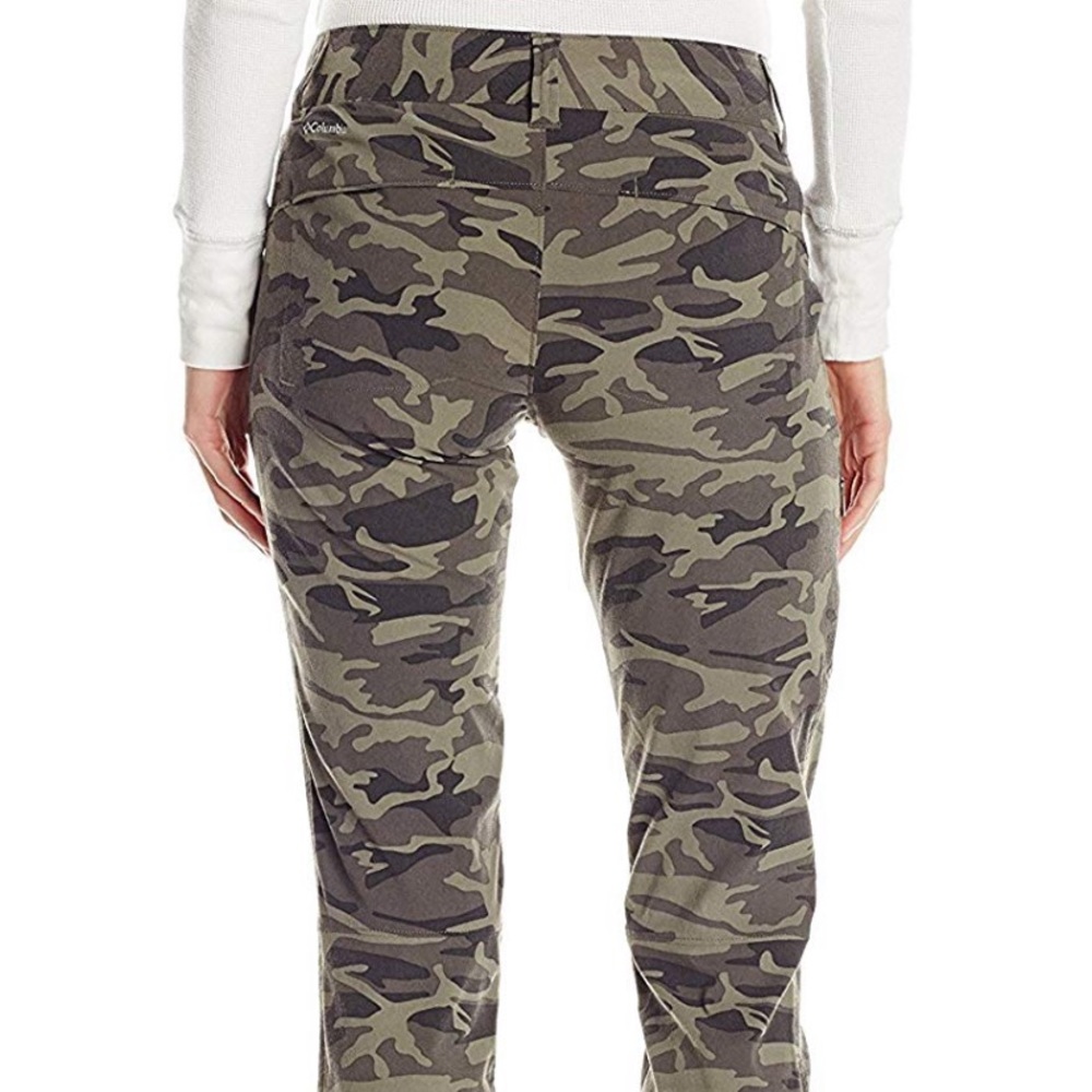 Columbia Omni Shade camo print pants Sz 4
